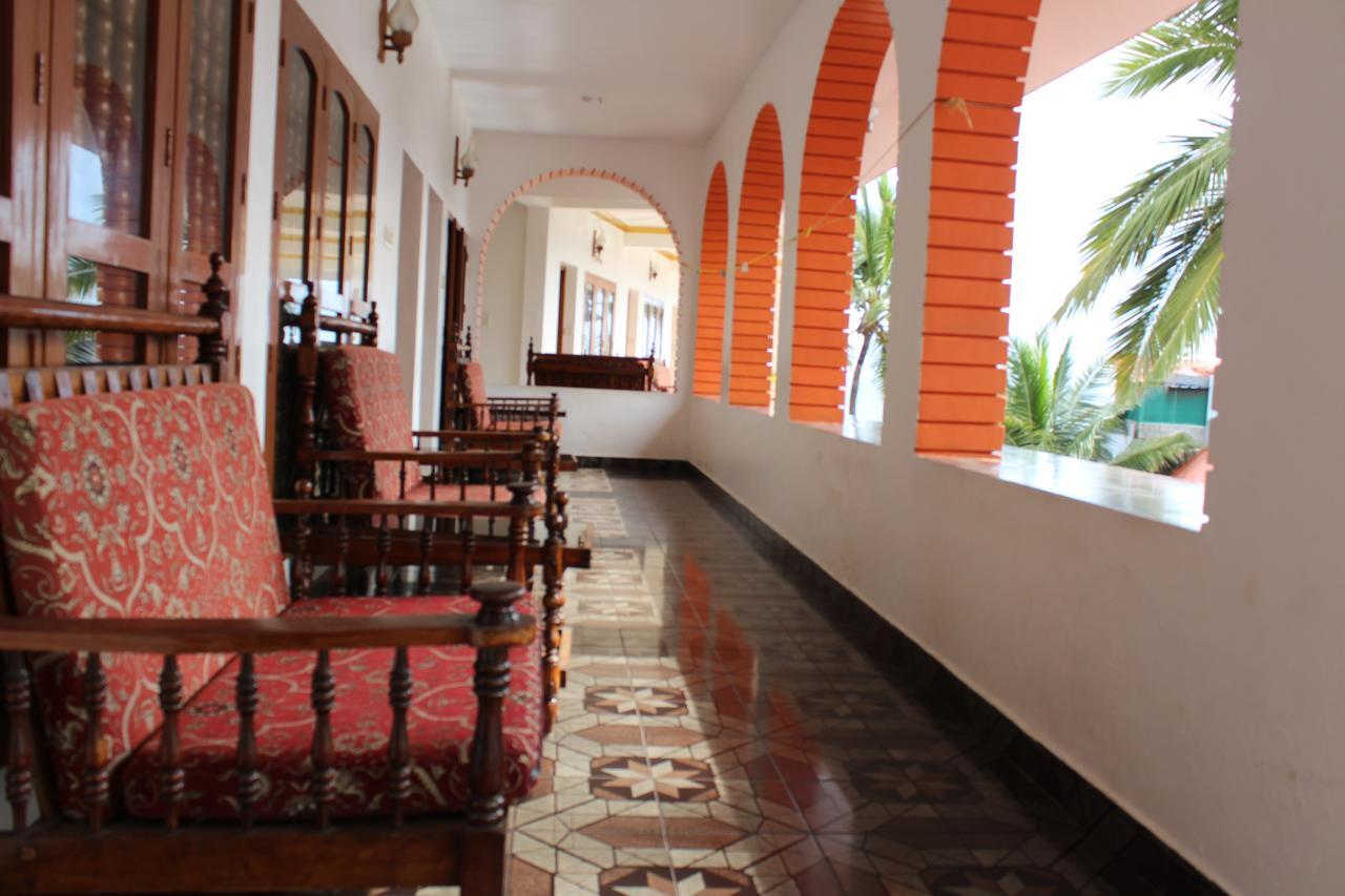Hotel Sea View Palace - The Beach Hotel Kovalam Exterior photo