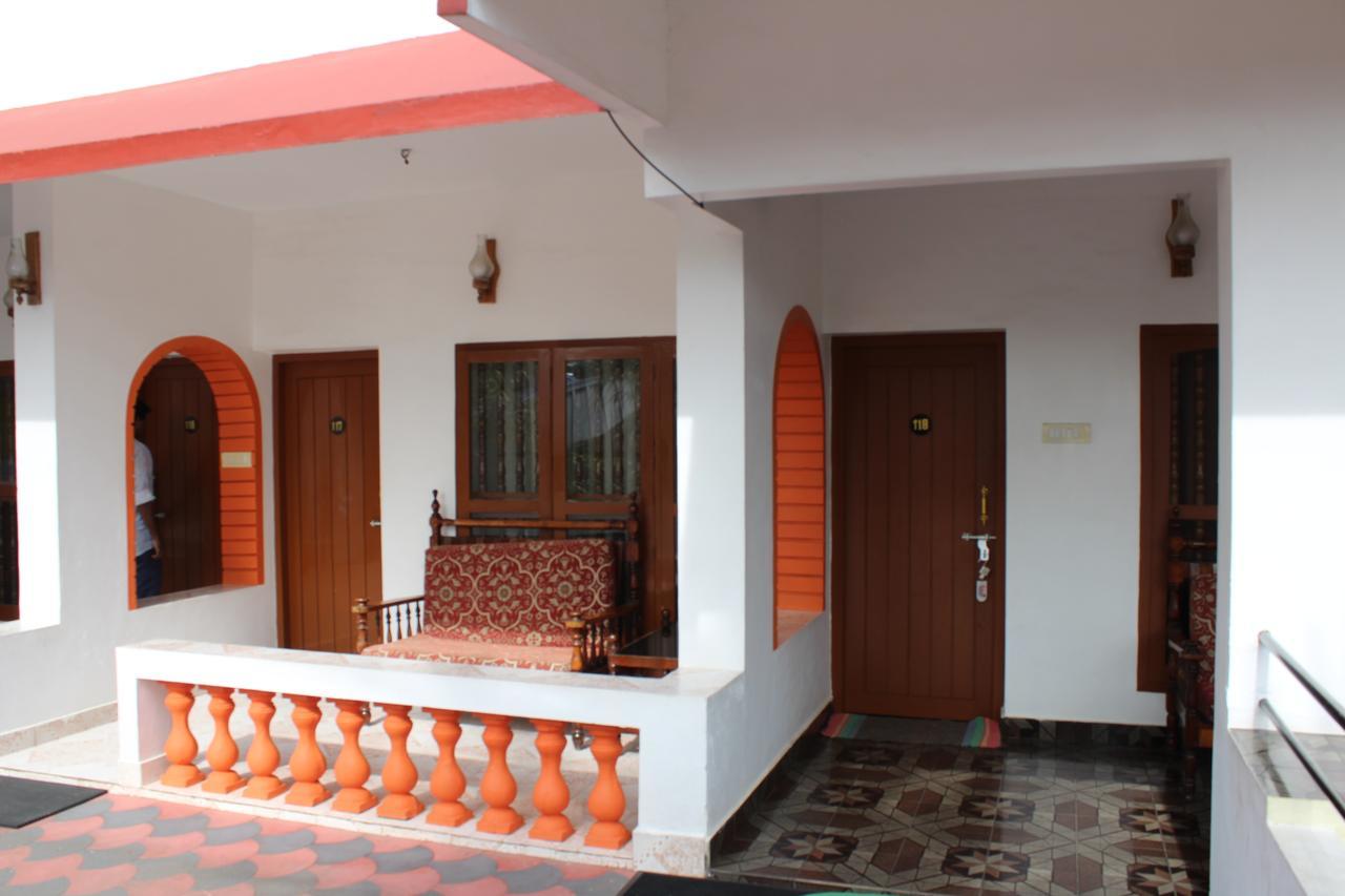 Hotel Sea View Palace - The Beach Hotel Kovalam Exterior photo